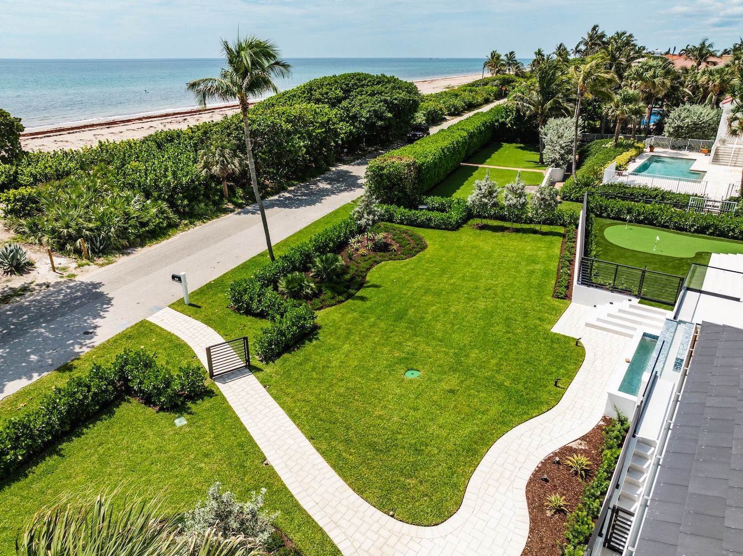 Estate management and landscaping services for property managers in Delray Beach, FL